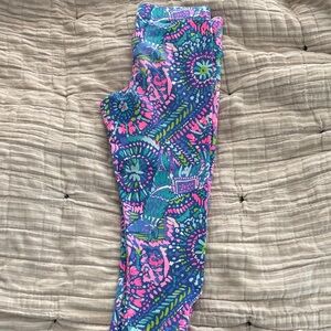 Lilly Pulitzer Kids Leggings in Blue and Pink Pattern